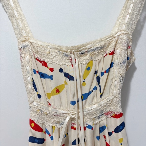 Betsey Johnson Vintage Y2K Candy Print 100% Silk Slip Dress Size 6 Babydoll - Picture 4 of 16